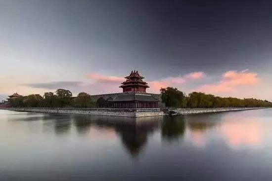 以退为进承天下 深藏不露暗中发 ——连山易十天干之癸